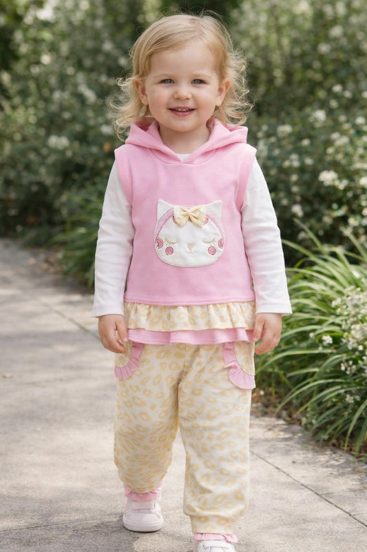 Binbon Kids:2026-06-02T17-15-49-girls-3-piece-cotton-outfit-set-73768dd4:enhanced:ai-01.jpg